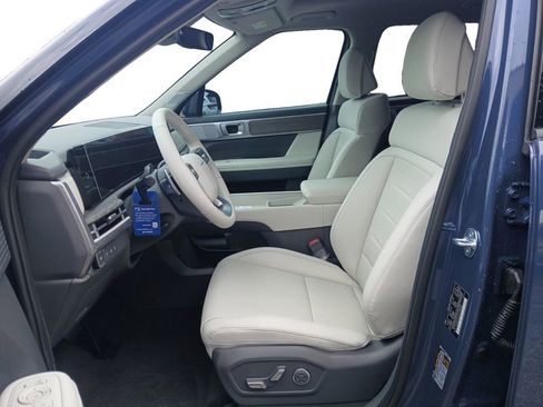 New 2026 Hyundai Santa Fe Limited FWD image 9