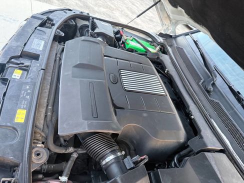 Used 2016 Land Rover LR4 HSE Silver Edition image 36