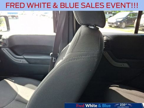 Used 2018 Jeep Wrangler Unlimited Sport AWD/4WD image 17