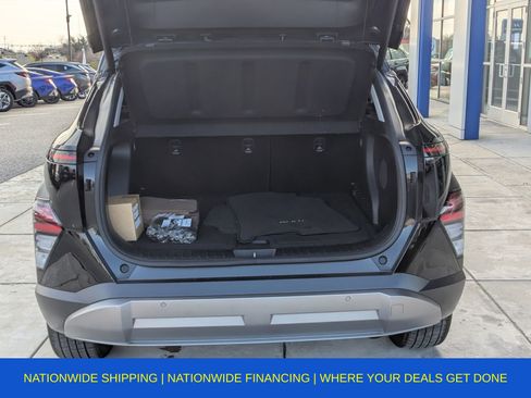 Used 2024 Hyundai Kona Limited image 10