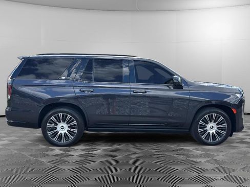 Used 2022 Cadillac Escalade Sport Platinum AWD/4WD image 6