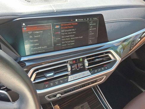 Used 2023 BMW X5 xDrive40i w/ Climate Comfort Package image 13