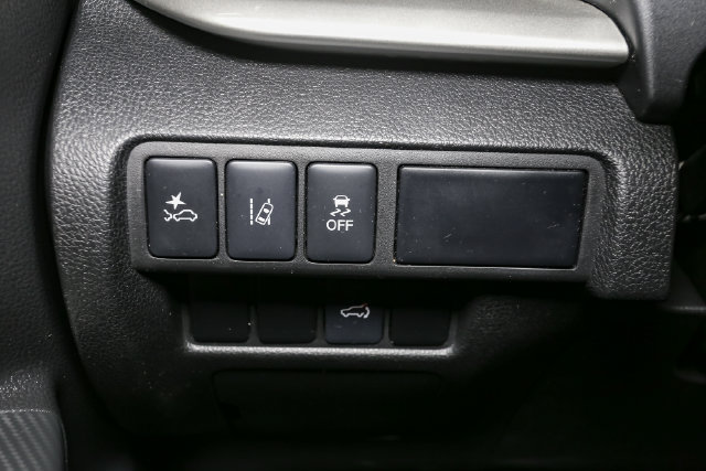 Used 2024 Mitsubishi Eclipse Cross AWD image 30