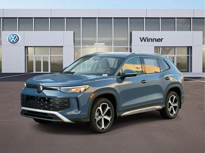 New 2025 Volkswagen Tiguan SE