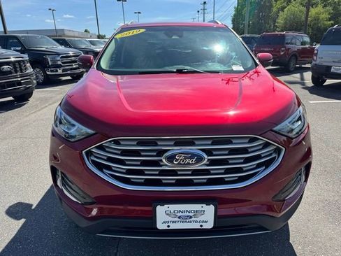 Used 2019 Ford Edge SEL w/ Equipment Group 201A FWD image 2