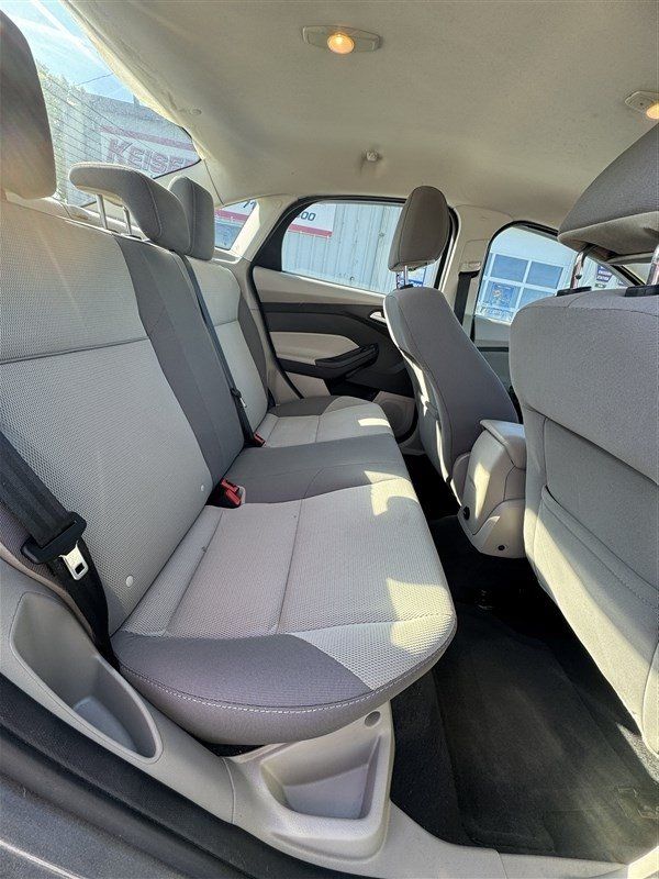 Used 2014 Ford Focus SE FWD image 13