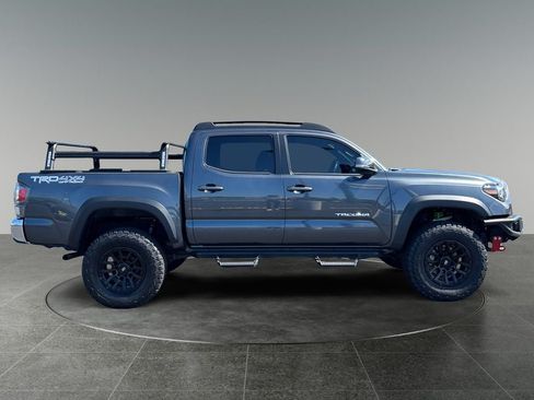 Used 2023 Toyota Tacoma TRD Off-Road AWD/4WD image 10