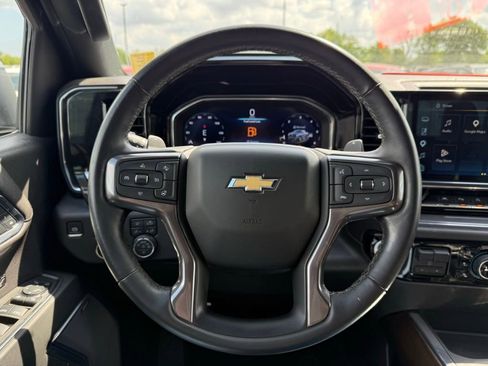 Used 2025 Chevrolet Silverado 1500 High Country w/ Technology Package AWD/4WD image 13