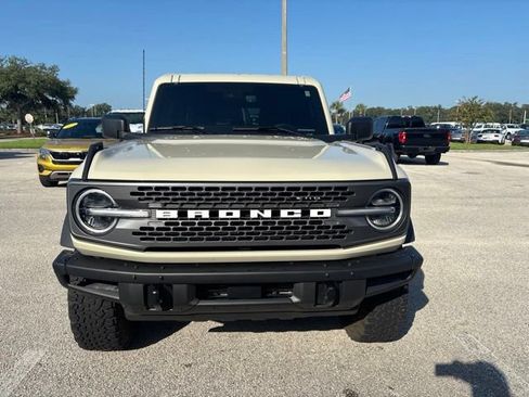 Used 2025 Ford Bronco Badlands AWD/4WD image 2