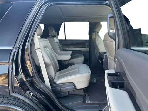 Used 2020 Ford Expedition Limited image 19