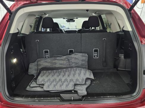 Used 2025 Subaru Ascent Premium image 23