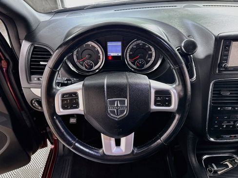 Used 2018 Dodge Grand Caravan GT FWD image 15