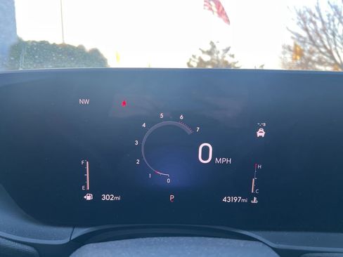 Used 2024 Buick Envista Sport Touring w/ Convenience I Package image 13