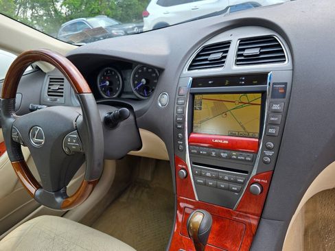 Used 2011 Lexus ES 350 FWD image 32