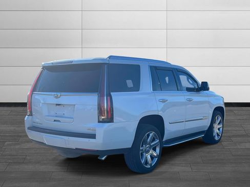 Used 2017 Cadillac Escalade Luxury image 5