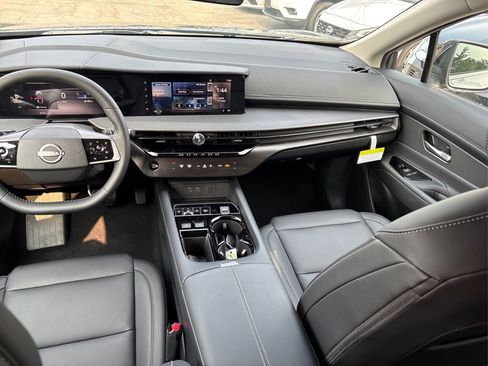 Certified 2025 Nissan Murano SV image 22