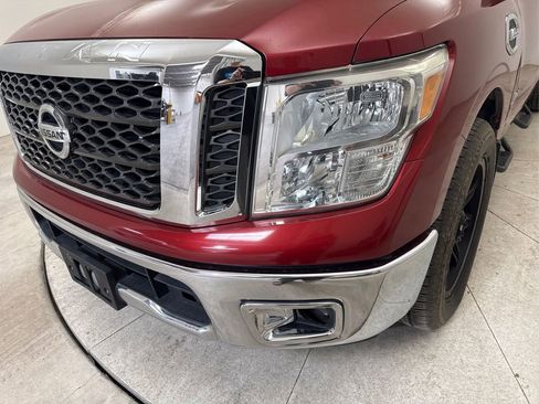 Used 2017 Nissan Titan SV RWD image 16