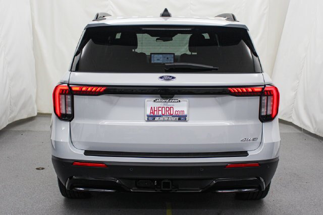 Certified 2026 Ford Explorer ST-Line AWD/4WD image 6