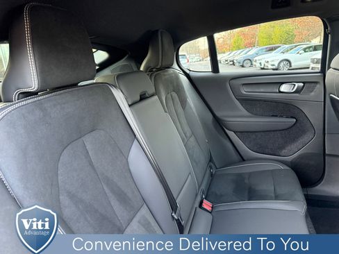 Certified 2023 Volvo C40 P8 Recharge Ultimate image 28