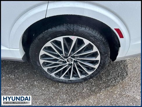 New 2026 Hyundai Palisade Calligraphy FWD image 11