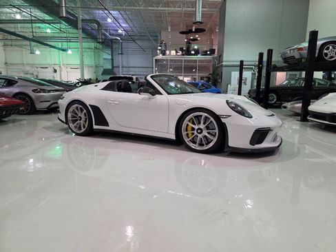 Used 2019 Porsche 911 Speedster RWD image 59