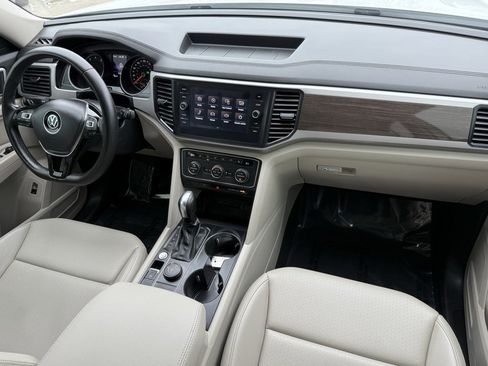 Used 2020 Volkswagen Atlas SE w/ Towing Package image 27