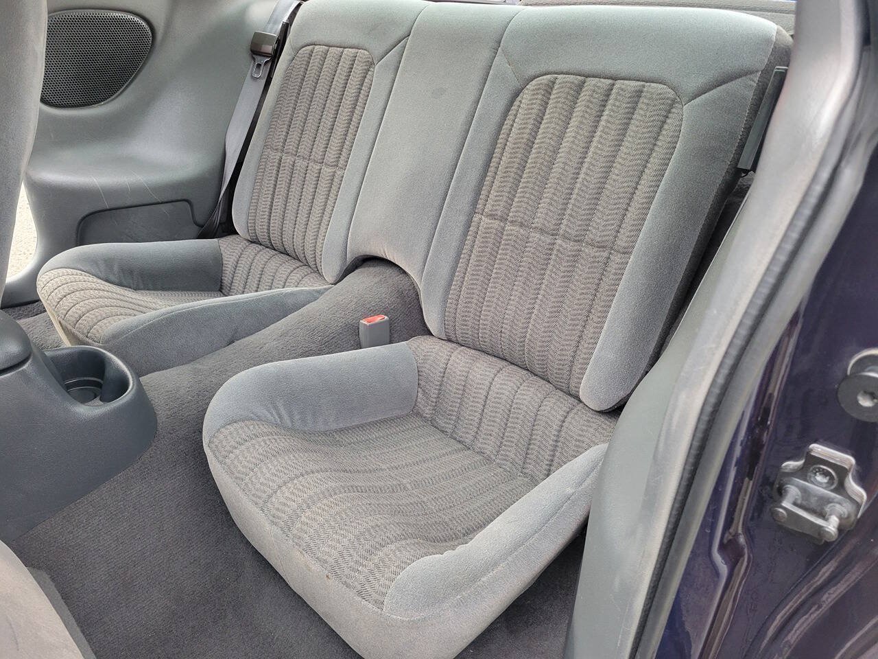 Used 1998 Chevrolet Camaro LT RWD image 17