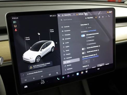 Used 2021 Tesla Model Y 2WD image 28