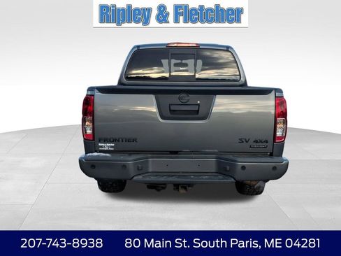 Used 2020 Nissan Frontier SV w/ Midnight Edition Floor Mats AWD/4WD image 6