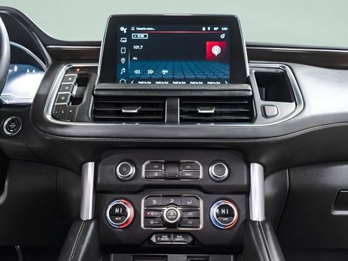 Used 2023 GMC Yukon XL SLE image 14