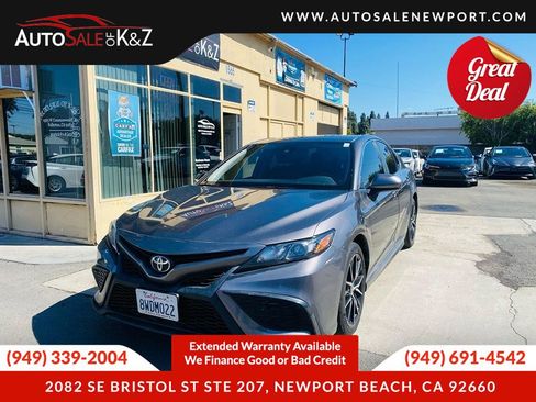 Used 2018 Toyota Camry SE FWD image 7