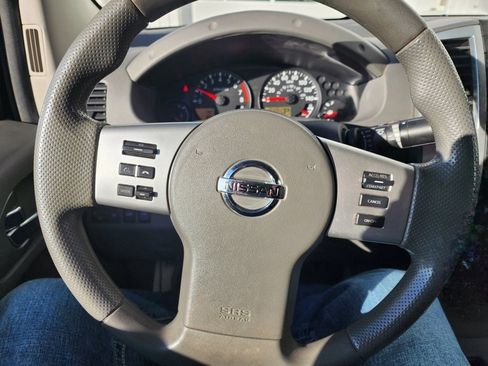 Used 2015 Nissan Frontier SV w/ SV Value Truck Package image 16