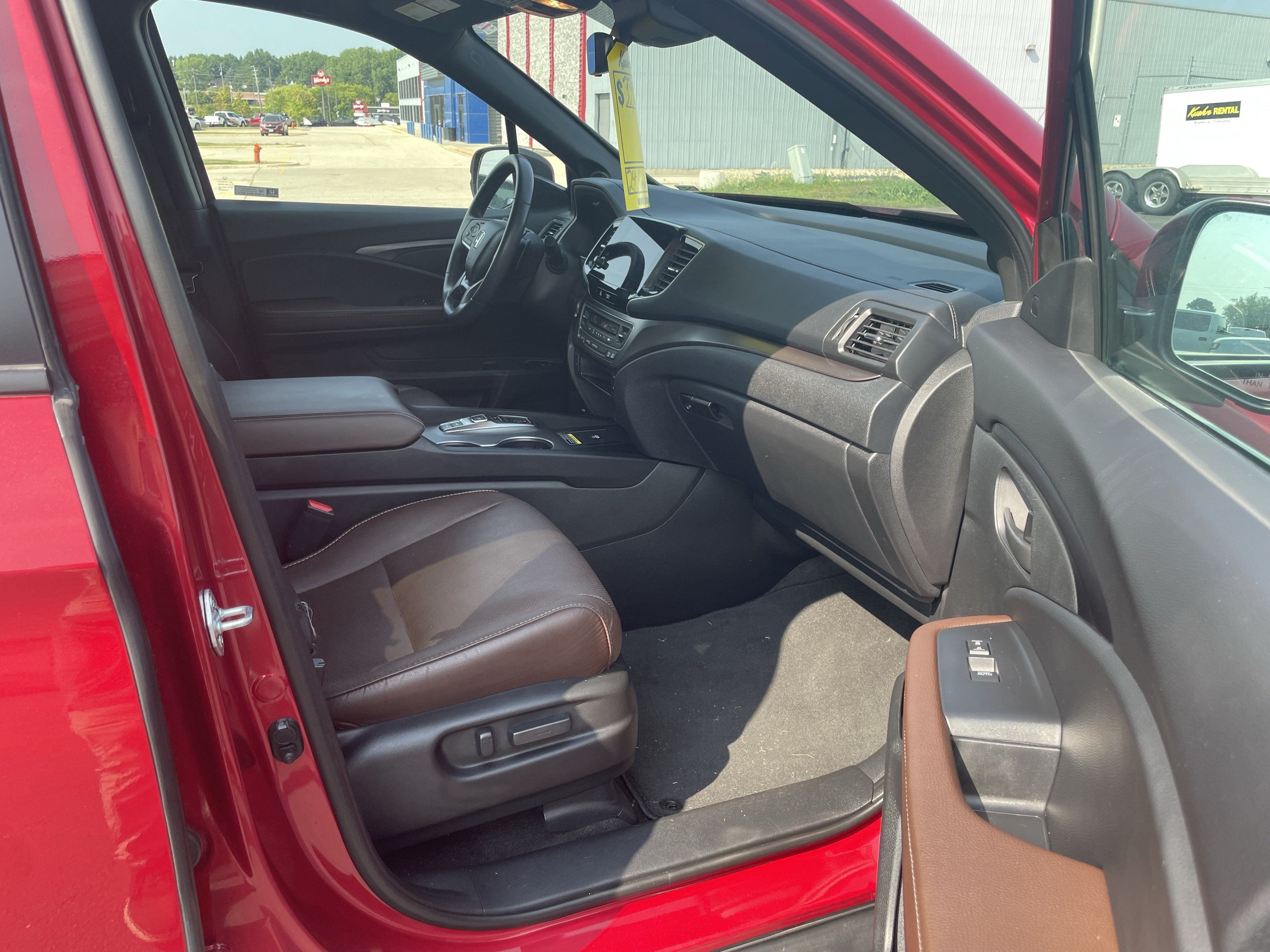 Used 2024 Honda Passport EX-L image 28