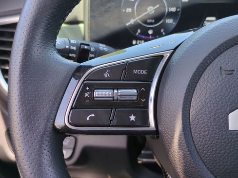 Certified 2024 Kia Seltos SX w/ SX Sunroof Package image 26