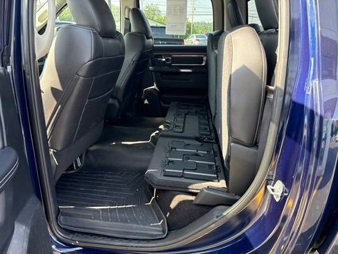 Used 2017 RAM 1500 Laramie w/ Convenience Group AWD/4WD image 13