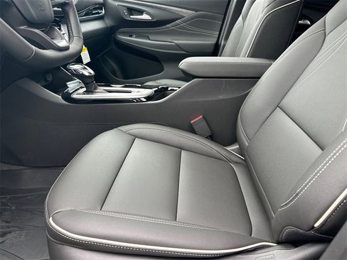 New 2026 Buick Envista Sport Touring w/ Studio Series image 10