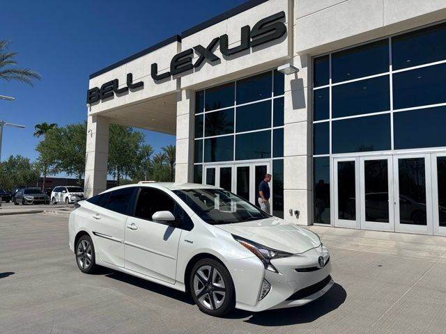 Used 2018 Toyota Prius Four Touring w/ Premium Convenience Package FWD image 1