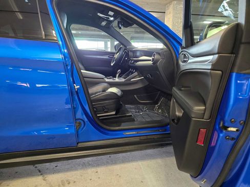 Used 2018 Alfa Romeo Stelvio Ti Sport image 30