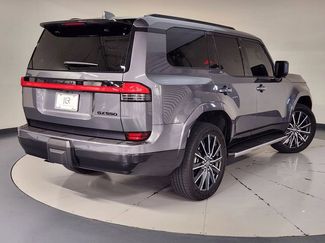 Used 2025 Lexus GX 550 w/ Accessory Package (2T) AWD/4WD video 2