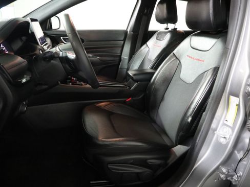 Used 2023 Jeep Compass Trailhawk image 22