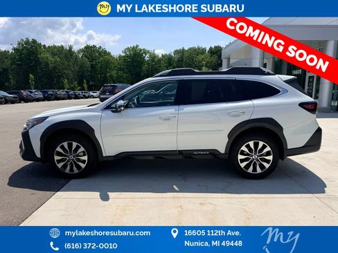 Certified 2025 Subaru Outback Touring AWD/4WD image 4