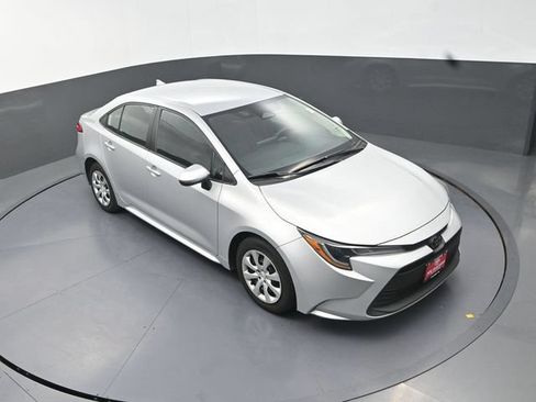 Used 2024 Toyota Corolla LE FWD image 22