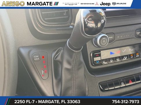 Used 2026 RAM ProMaster 2500 w/ Convenience Group FWD image 22