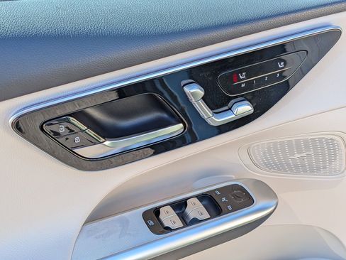 New 2026 Mercedes-Benz GLC 300 300 image 15