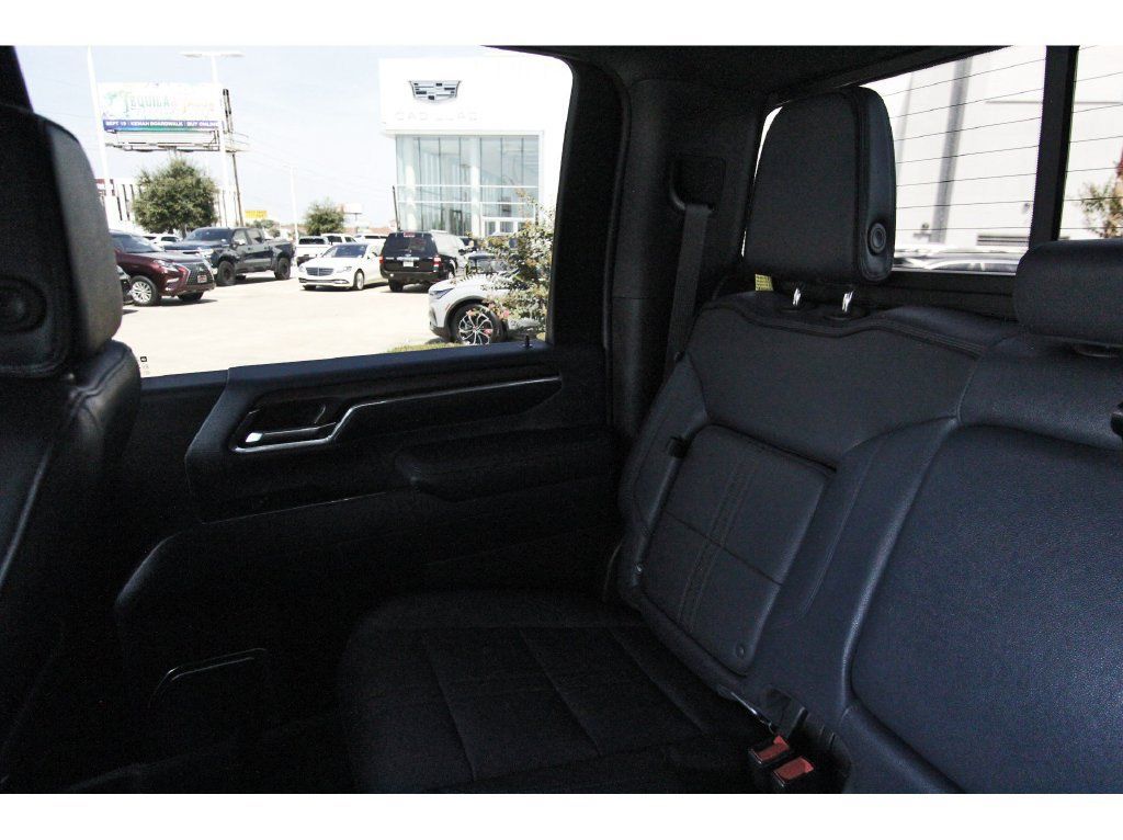Used 2024 Chevrolet Silverado 2500 High Country AWD/4WD image 12