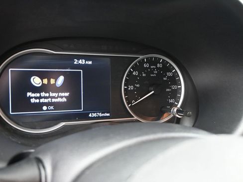 Used 2020 Nissan Kicks SR w/ SR Premium Package FWD image 13