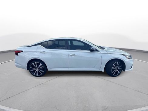 Used 2022 Nissan Altima 2.5 SR AWD/4WD image 5