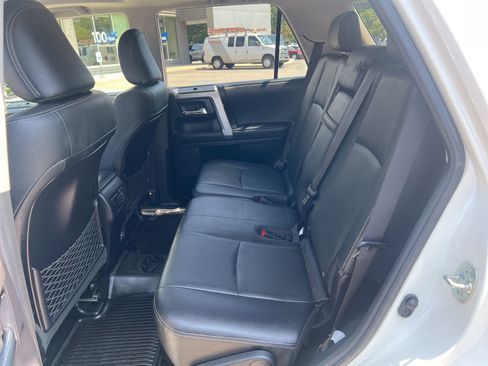 Used 2023 Toyota 4Runner Limited image 12