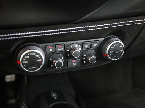 Certified 2019 Ferrari 488 GTB RWD image 38