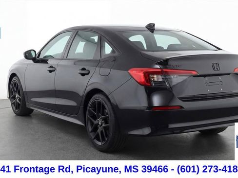 Used 2025 Honda Civic Sport image 2